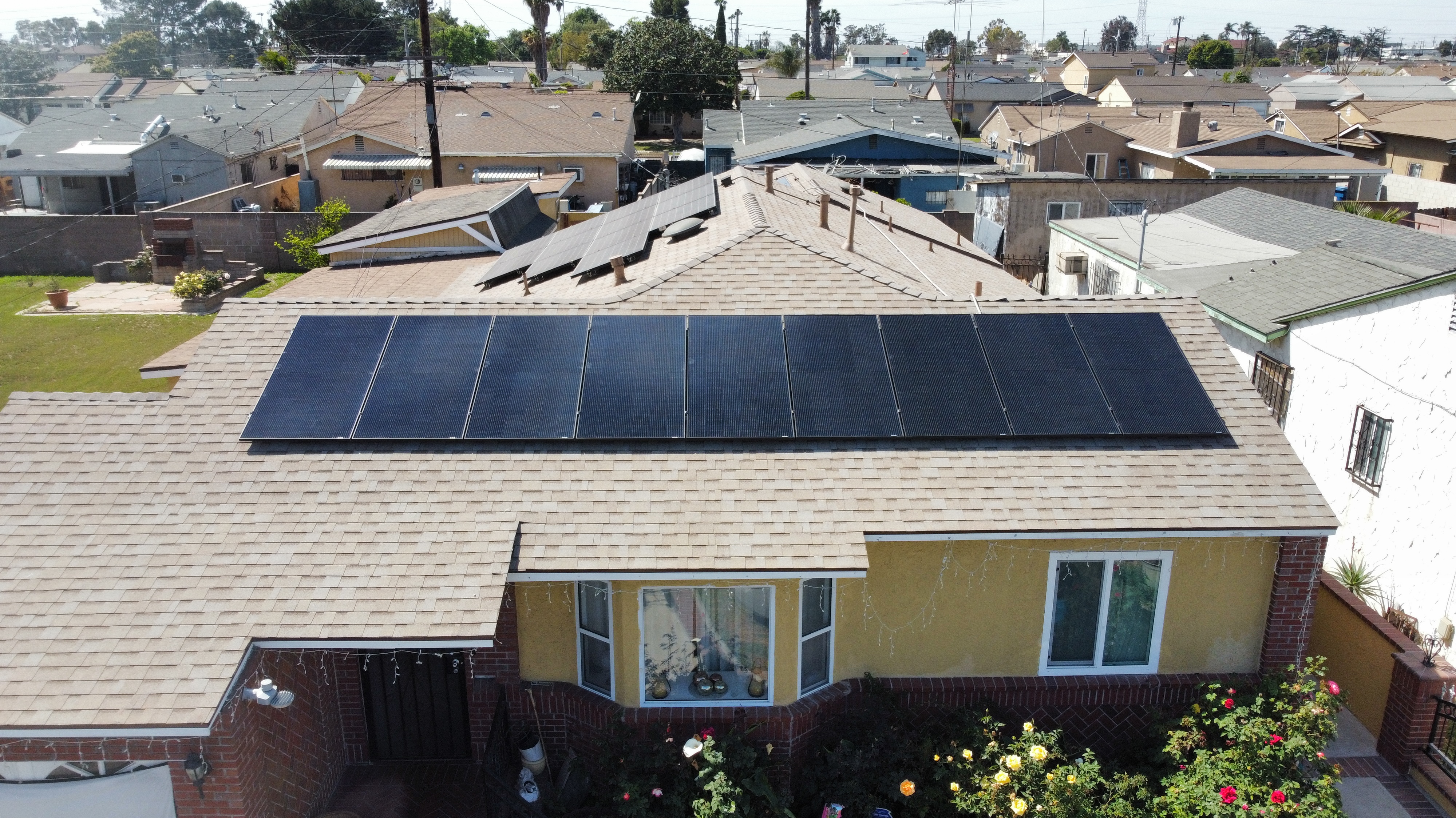 Shingle roof solar Los Angeles
